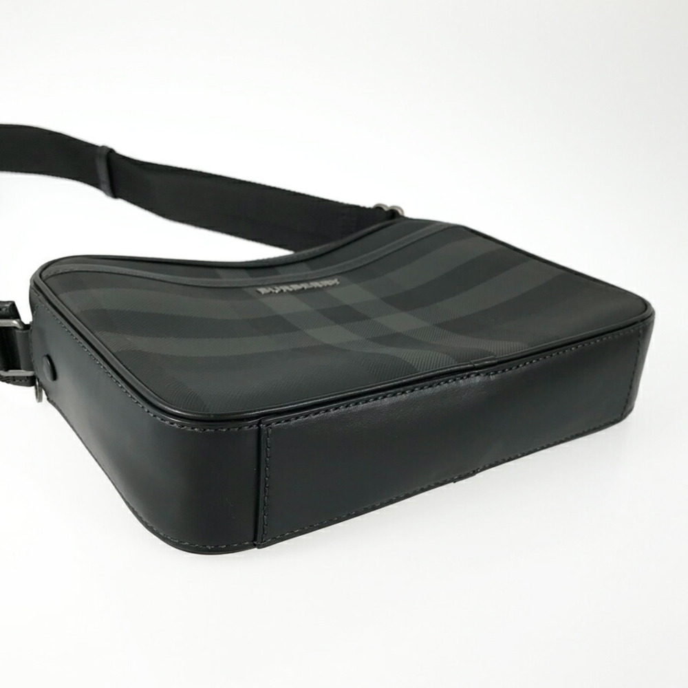 Burberry Shoulder Bag - Picture 3 of 8